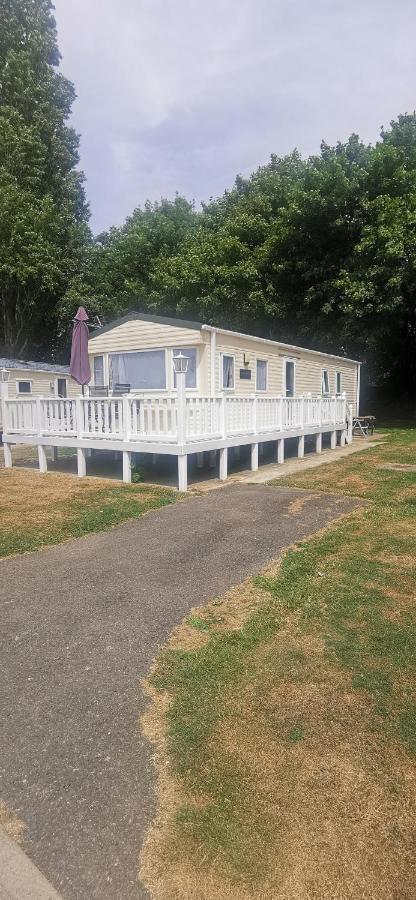 Caravan In The Cotswolds Villa Cirencester Exterior photo